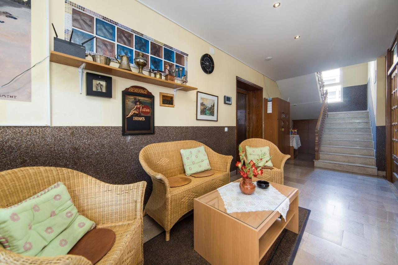 Apartments Hermina Tučepi エクステリア 写真